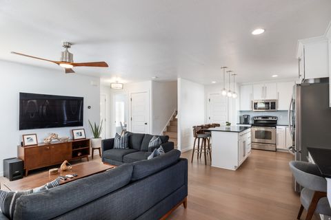 Tiny photo for 667 N WALL ST, Salt Lake City, UT 84103 (MLS # 2151058)