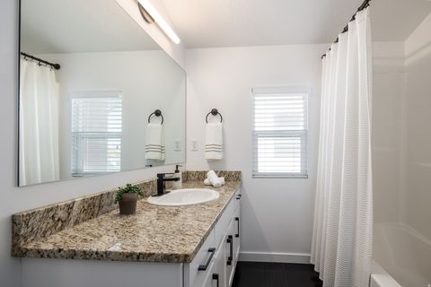 Tiny photo for 667 N WALL ST, Salt Lake City, UT 84103 (MLS # 2151058)