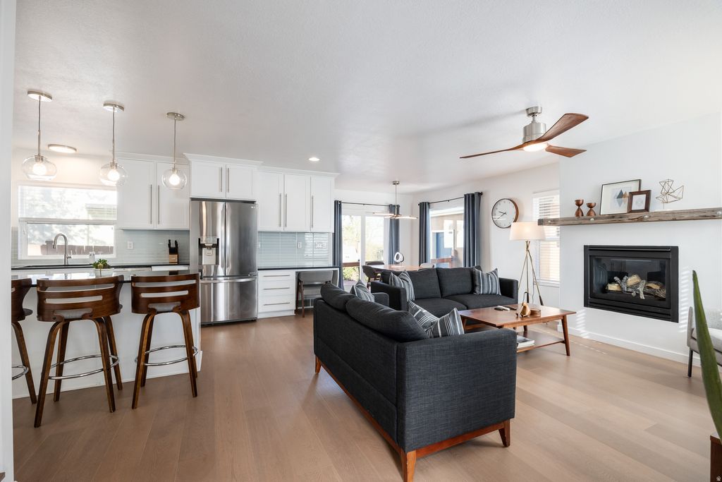 Photo of 667 N WALL ST, Salt Lake City, UT 84103 (MLS # 2151058)