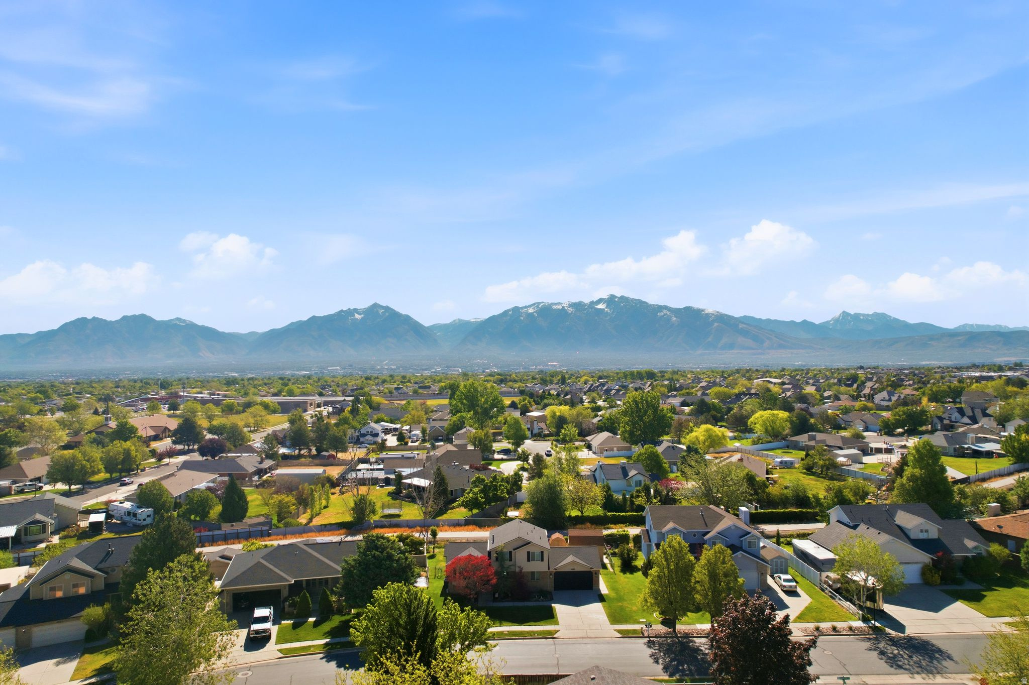 COUNTRY ESTA - Residential