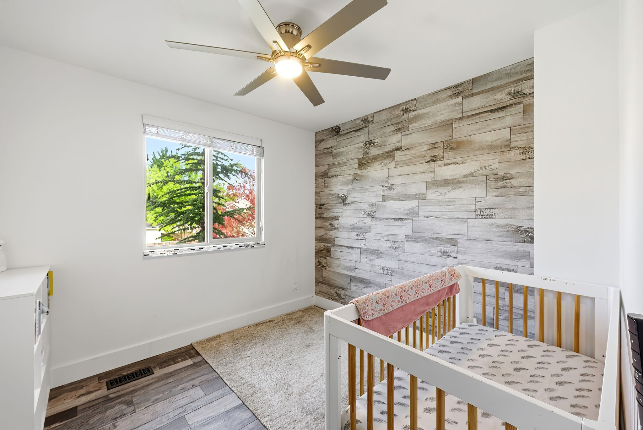 COUNTRY ESTA - Residential