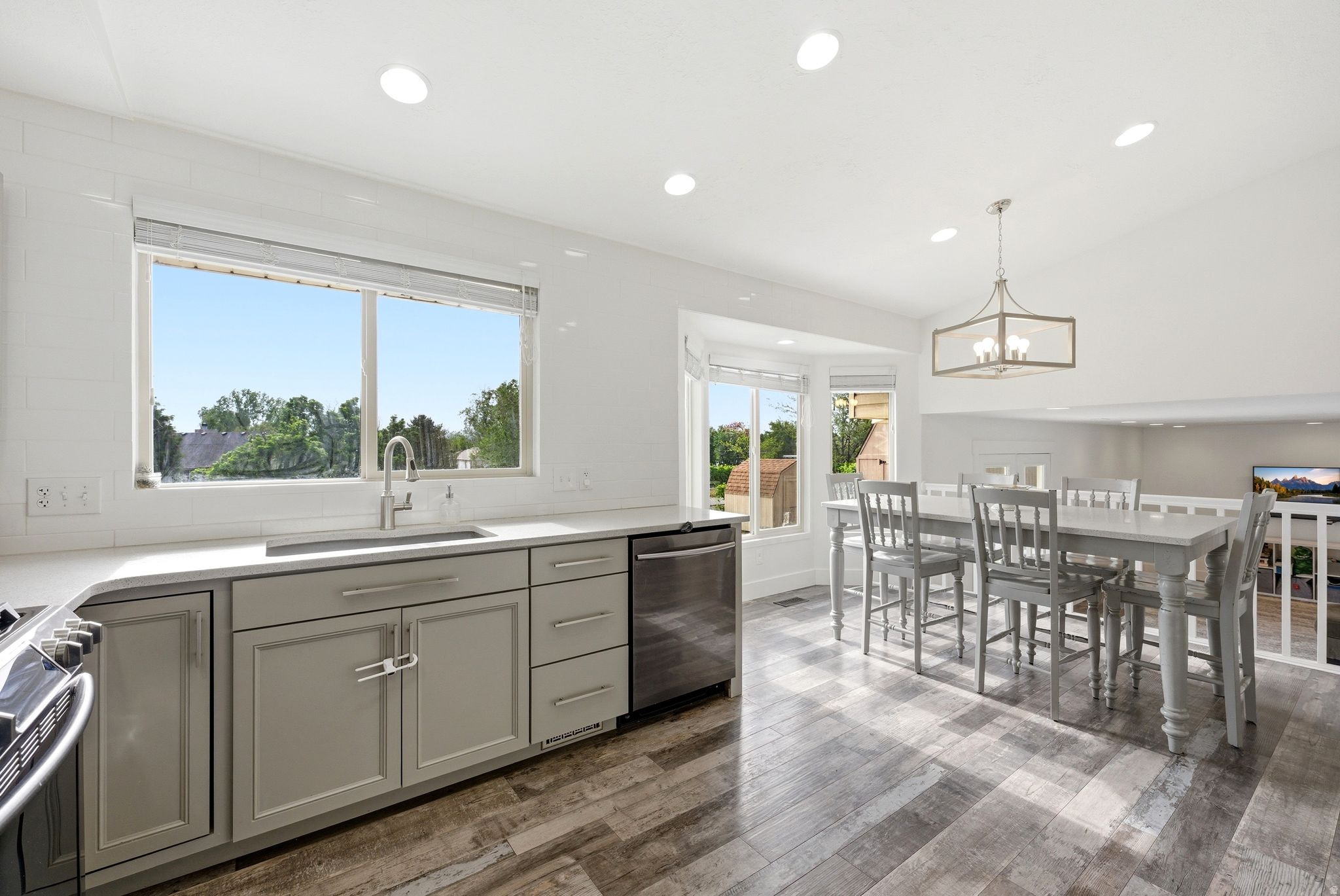 COUNTRY ESTA - Residential