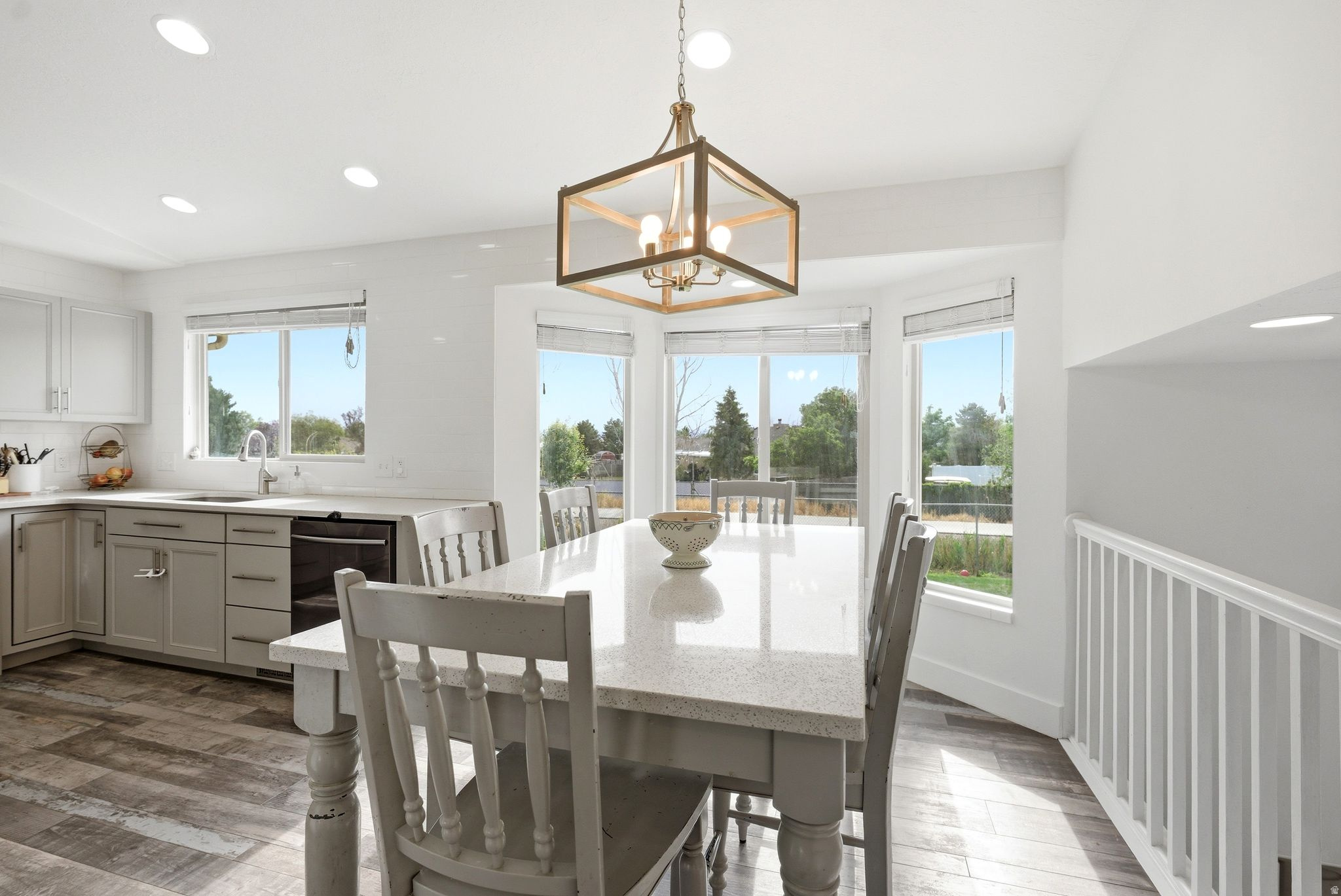COUNTRY ESTA - Residential