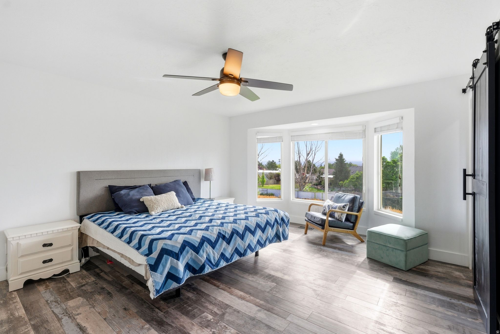 COUNTRY ESTA - Residential