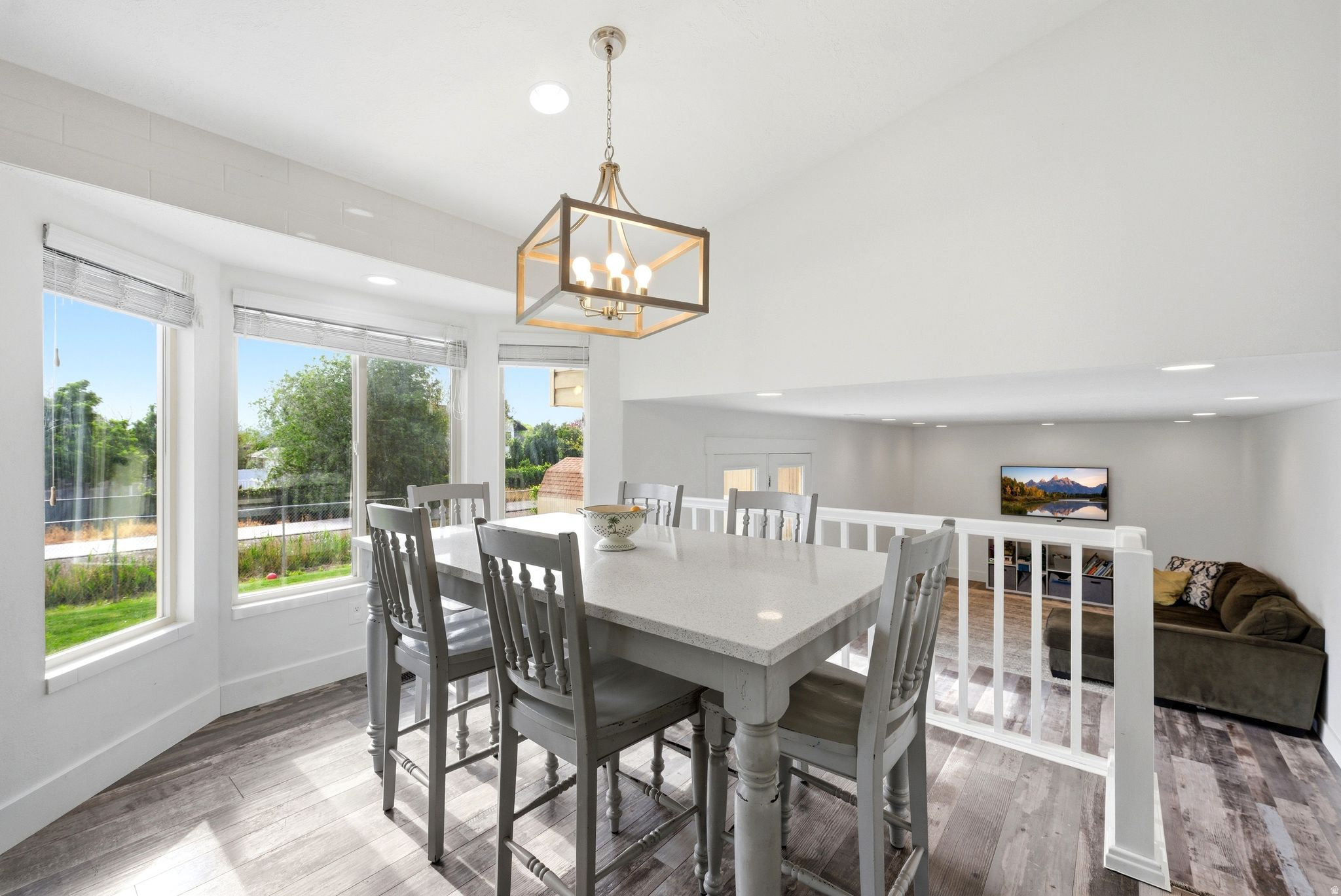 COUNTRY ESTA - Residential