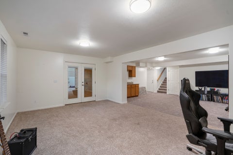 Tiny photo for 58 N COUNTRY BEND RD, Farmington, UT 84025 (MLS # 2186100)