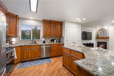 Tiny photo for 58 N COUNTRY BEND RD, Farmington, UT 84025 (MLS # 2186100)
