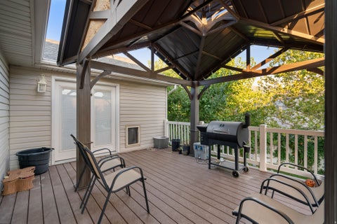 Tiny photo for 58 N COUNTRY BEND RD, Farmington, UT 84025 (MLS # 2186100)