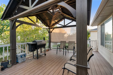 Tiny photo for 58 N COUNTRY BEND RD, Farmington, UT 84025 (MLS # 2186100)
