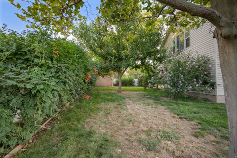 Tiny photo for 58 N COUNTRY BEND RD, Farmington, UT 84025 (MLS # 2186100)