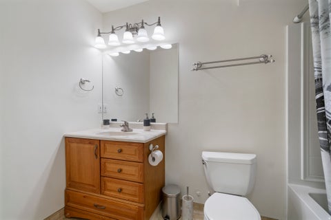 Tiny photo for 58 N COUNTRY BEND RD, Farmington, UT 84025 (MLS # 2186100)
