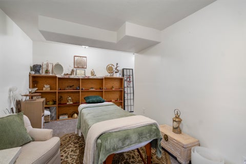 Tiny photo for 58 N COUNTRY BEND RD, Farmington, UT 84025 (MLS # 2186100)