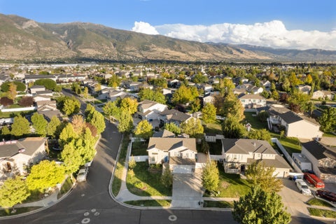 Tiny photo for 58 N COUNTRY BEND RD, Farmington, UT 84025 (MLS # 2186100)