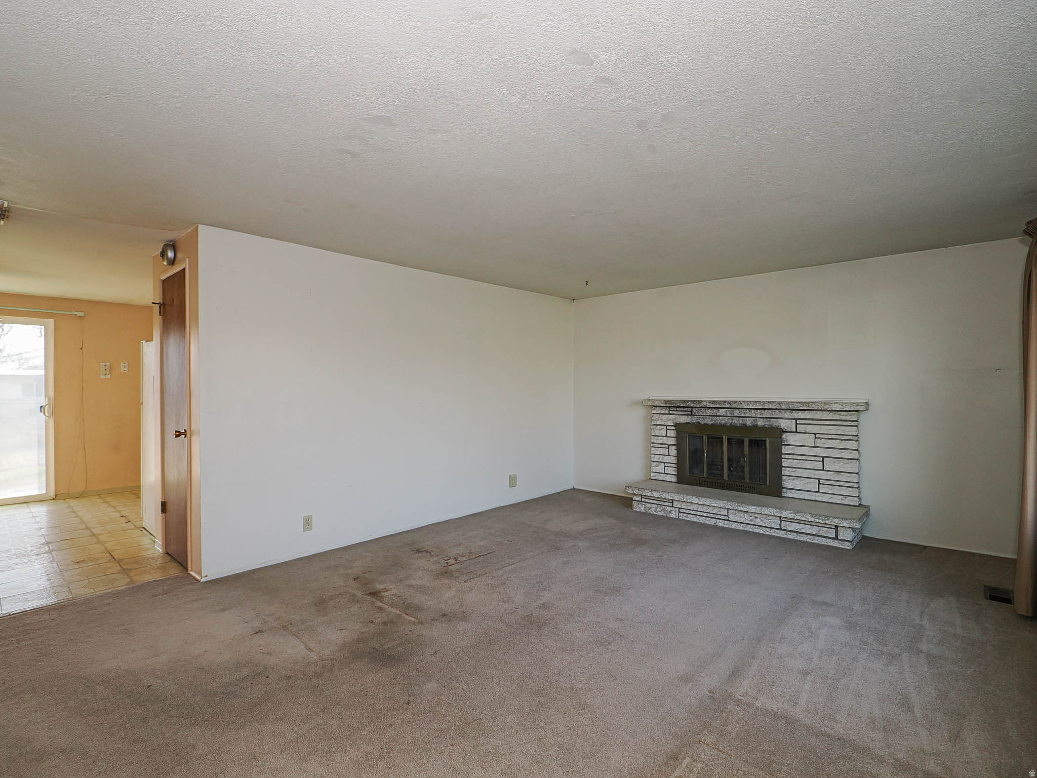 COLONY WEST - Residential