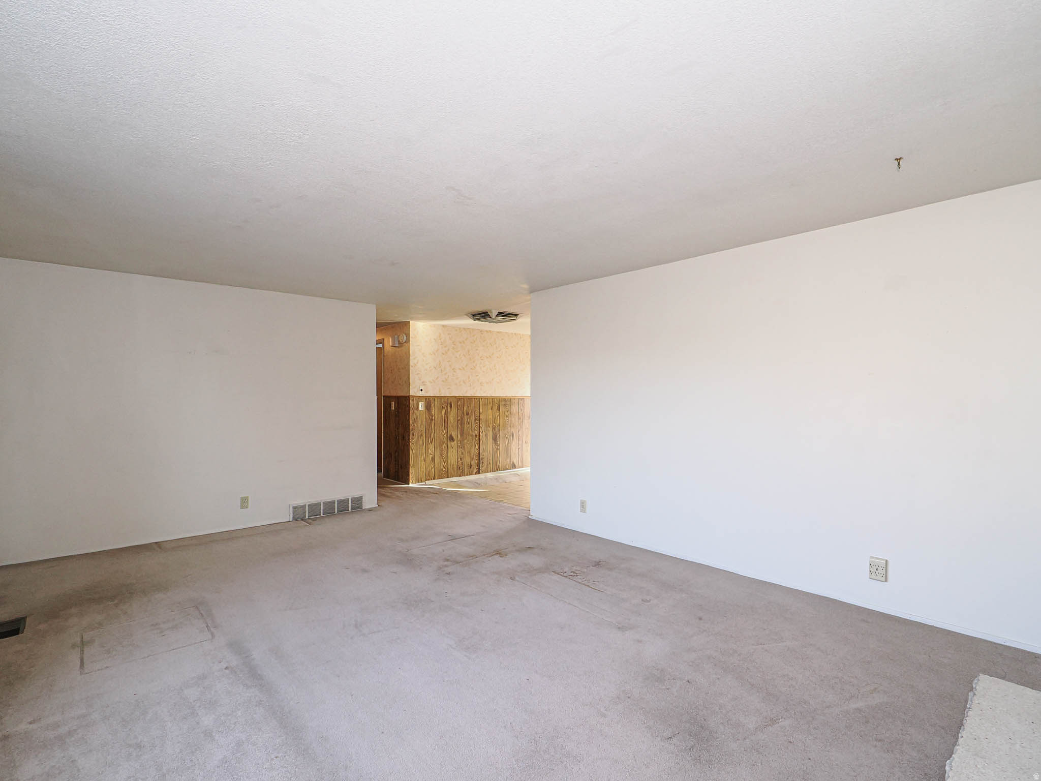 COLONY WEST - Residential