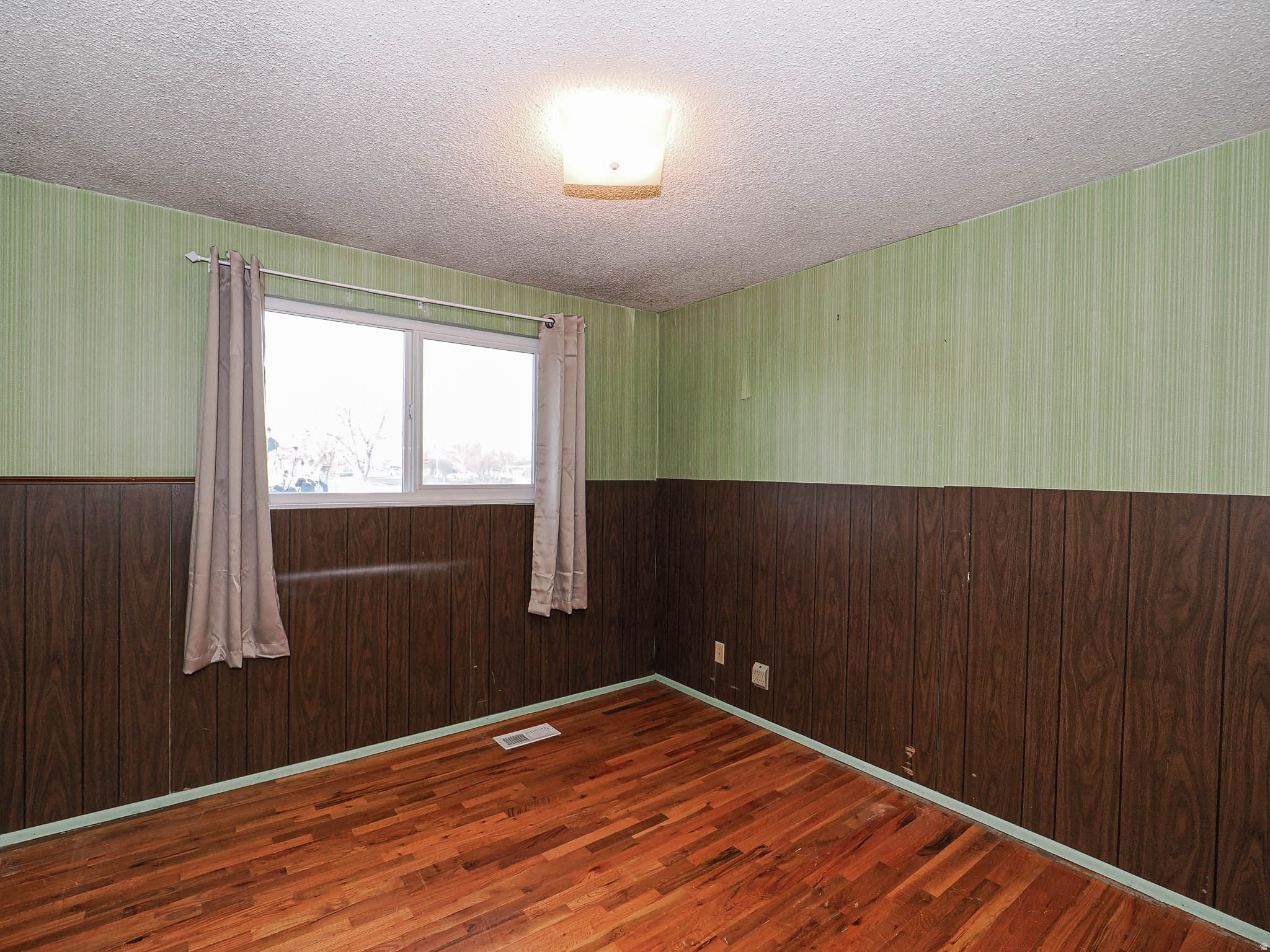 COLONY WEST - Residential