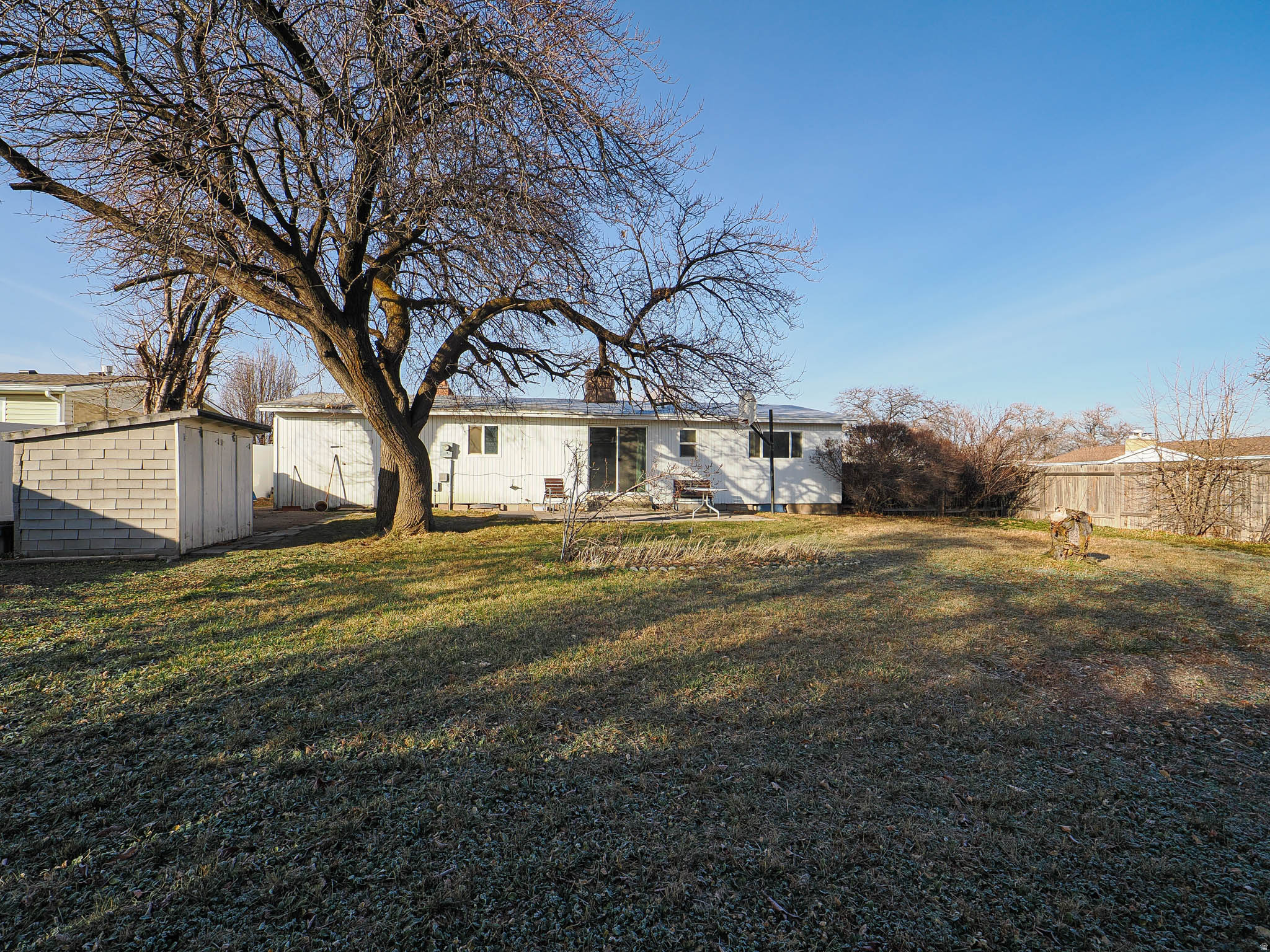 COLONY WEST - Residential