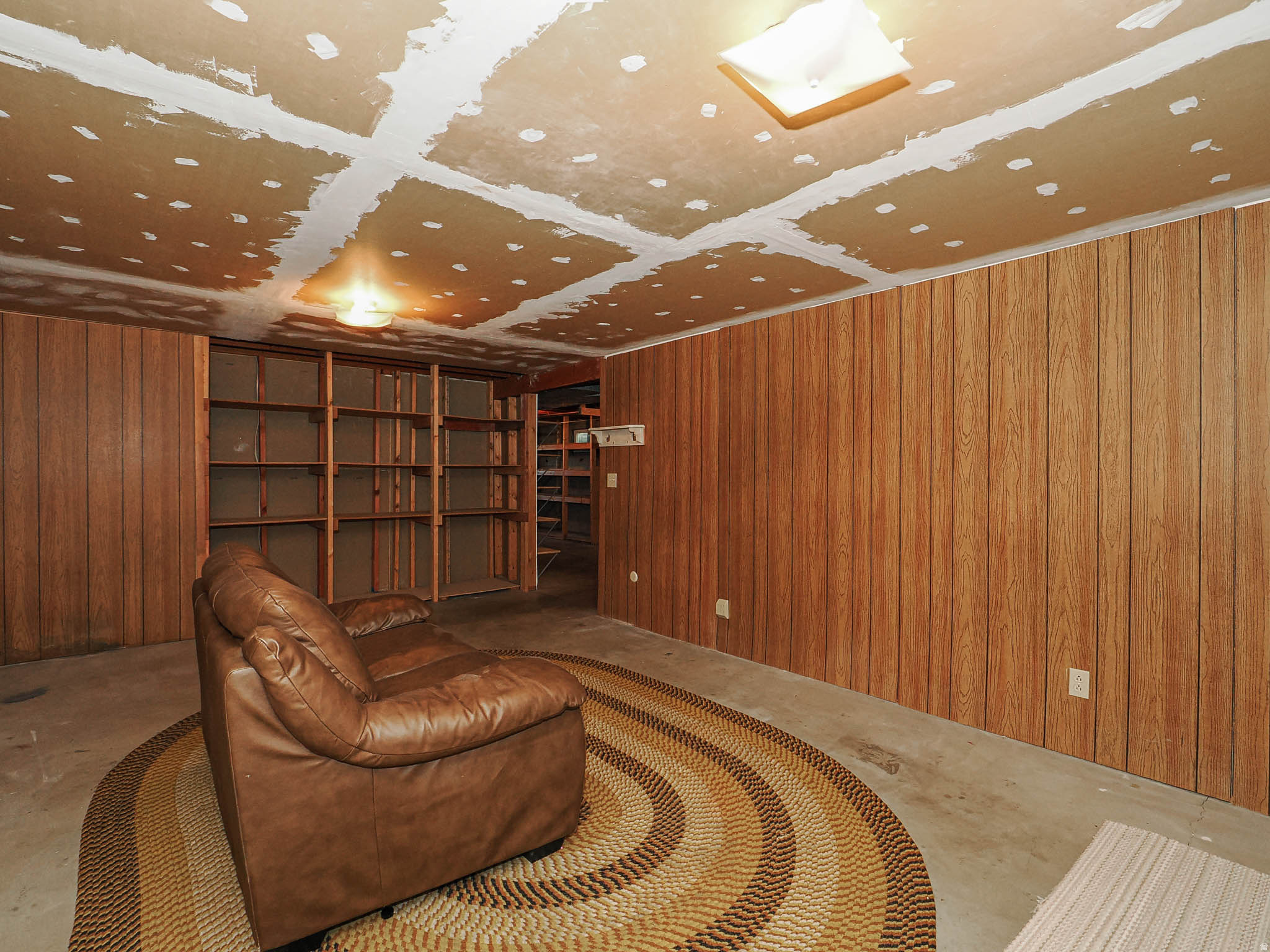 COLONY WEST - Residential