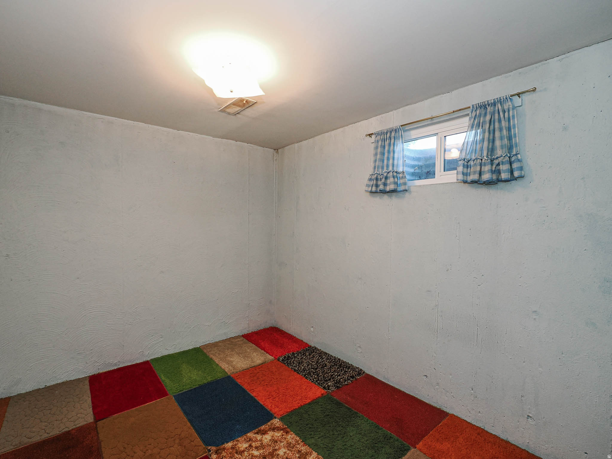 COLONY WEST - Residential