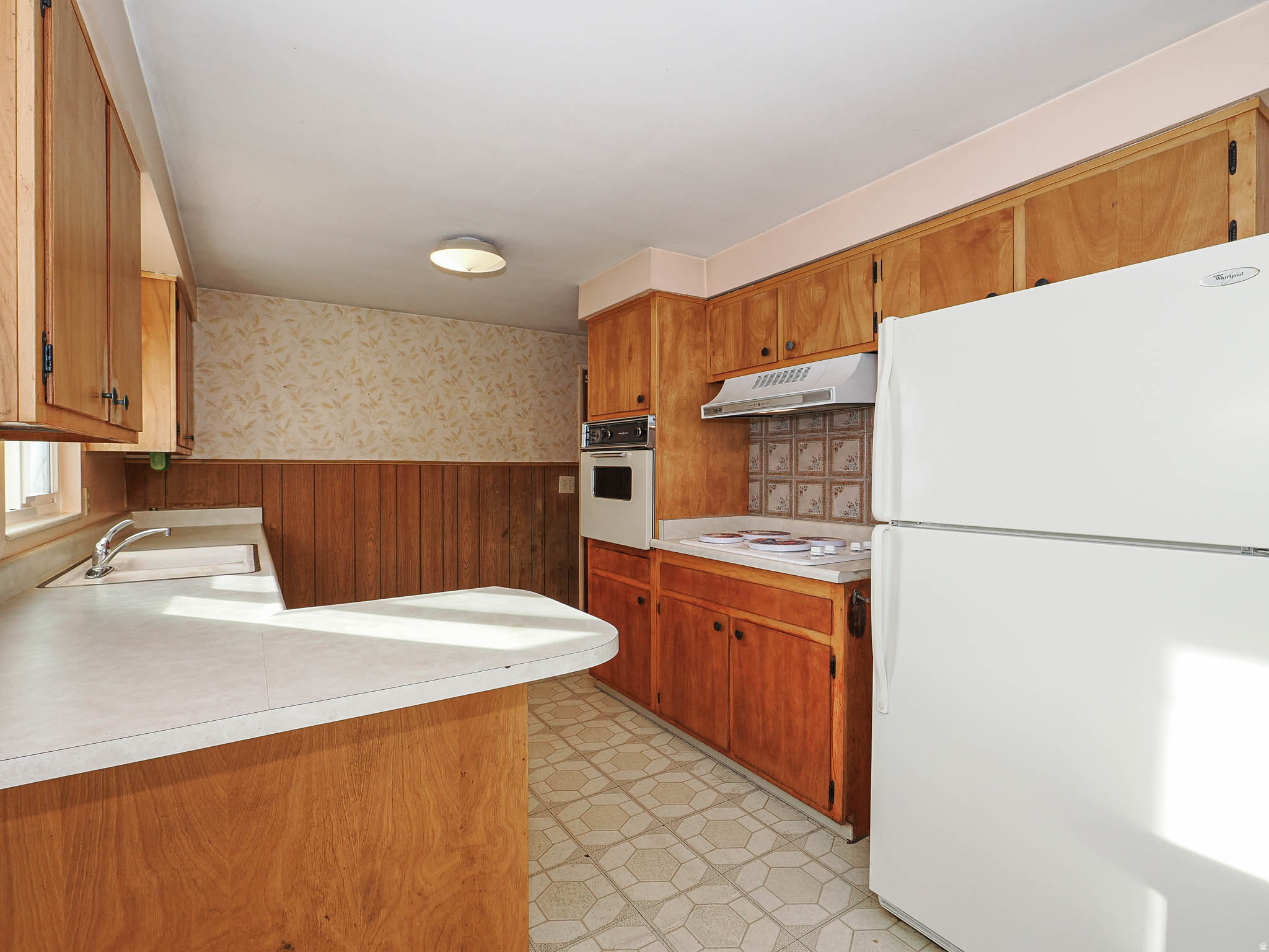 COLONY WEST - Residential