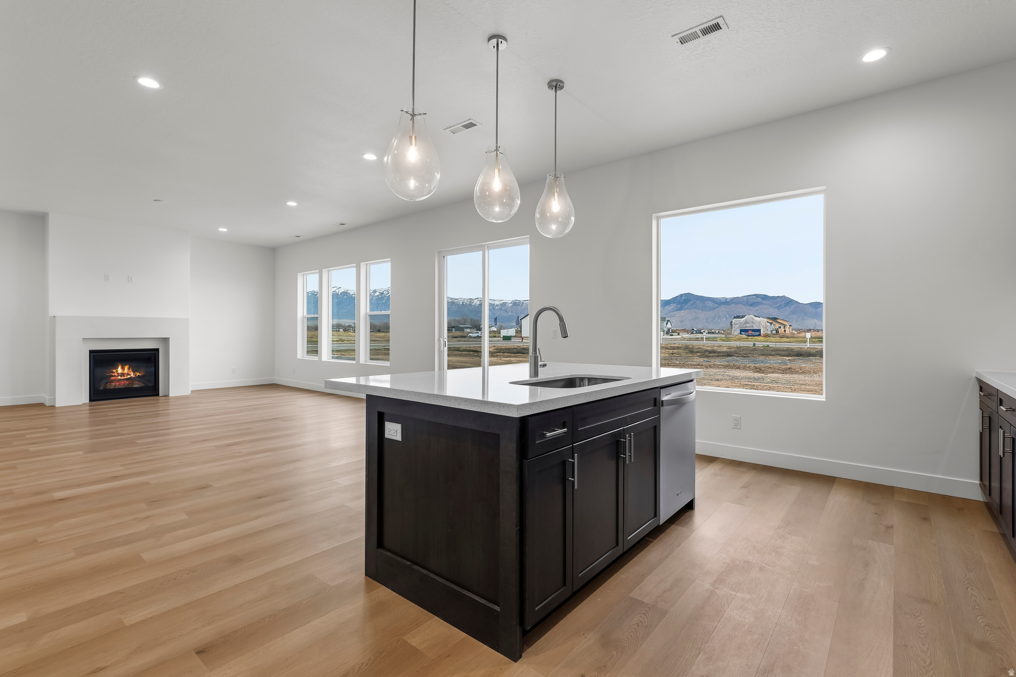 BRISTOL FARMS - Residential