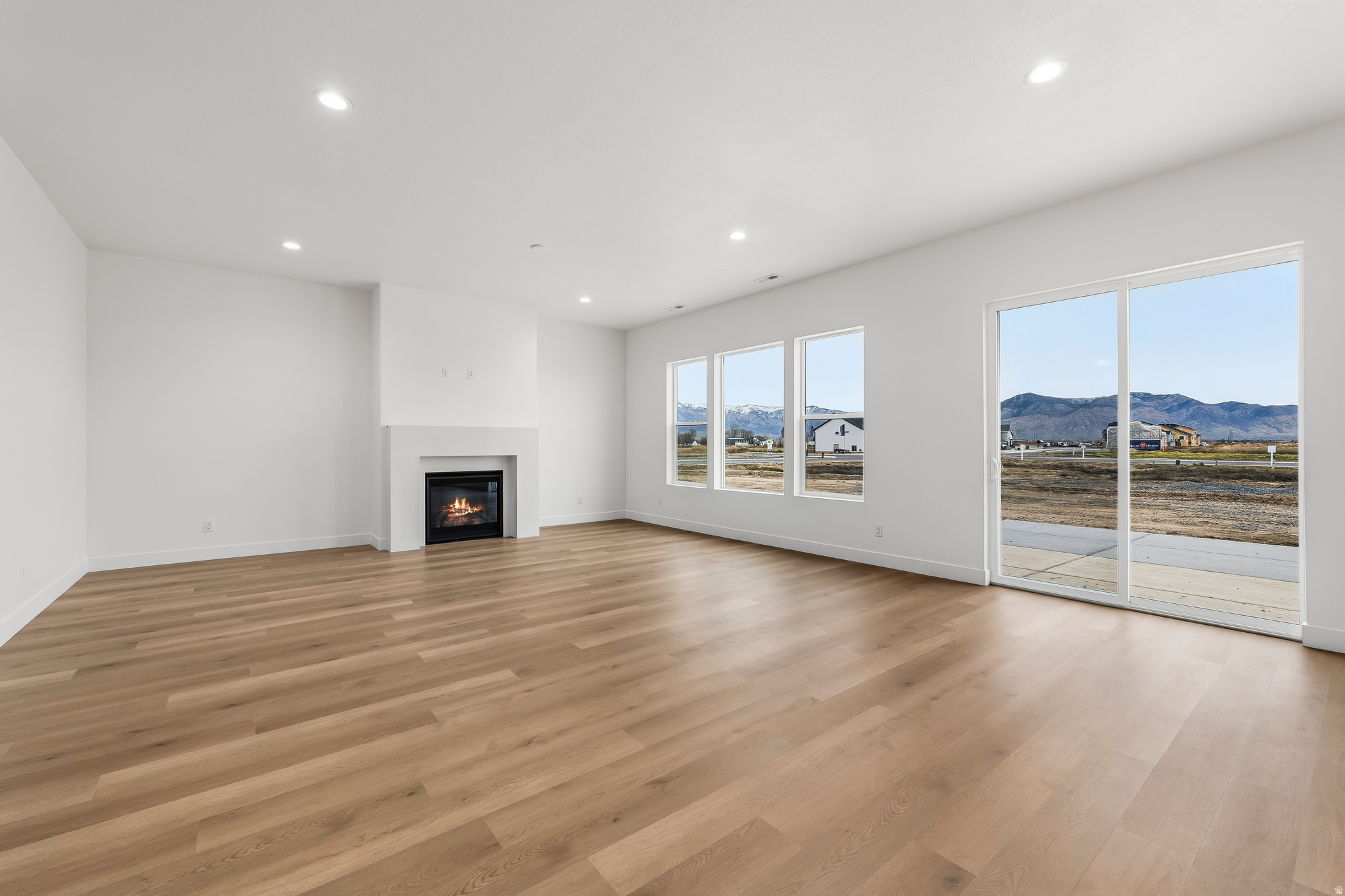 BRISTOL FARMS - Residential