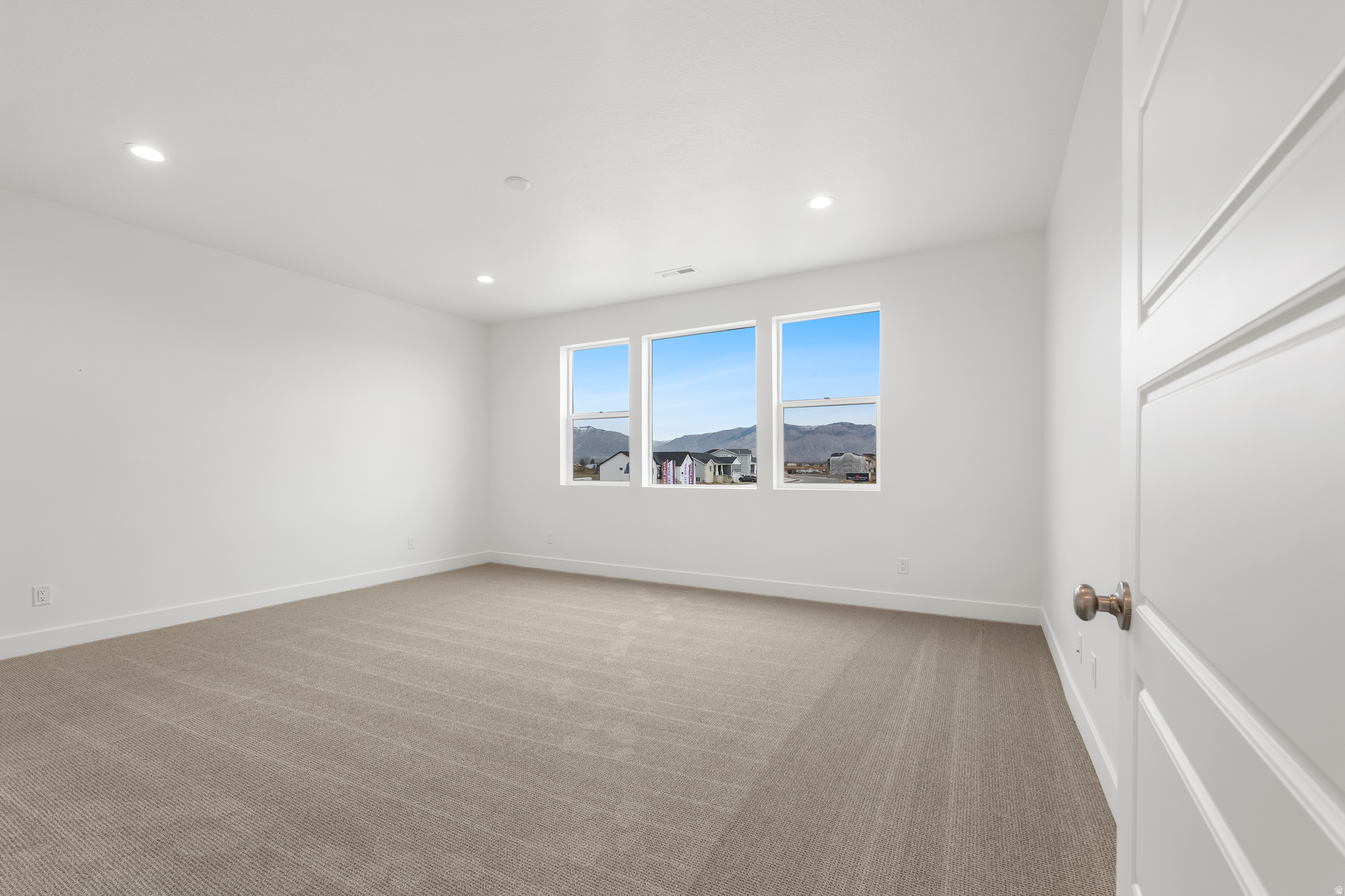 BRISTOL FARMS - Residential