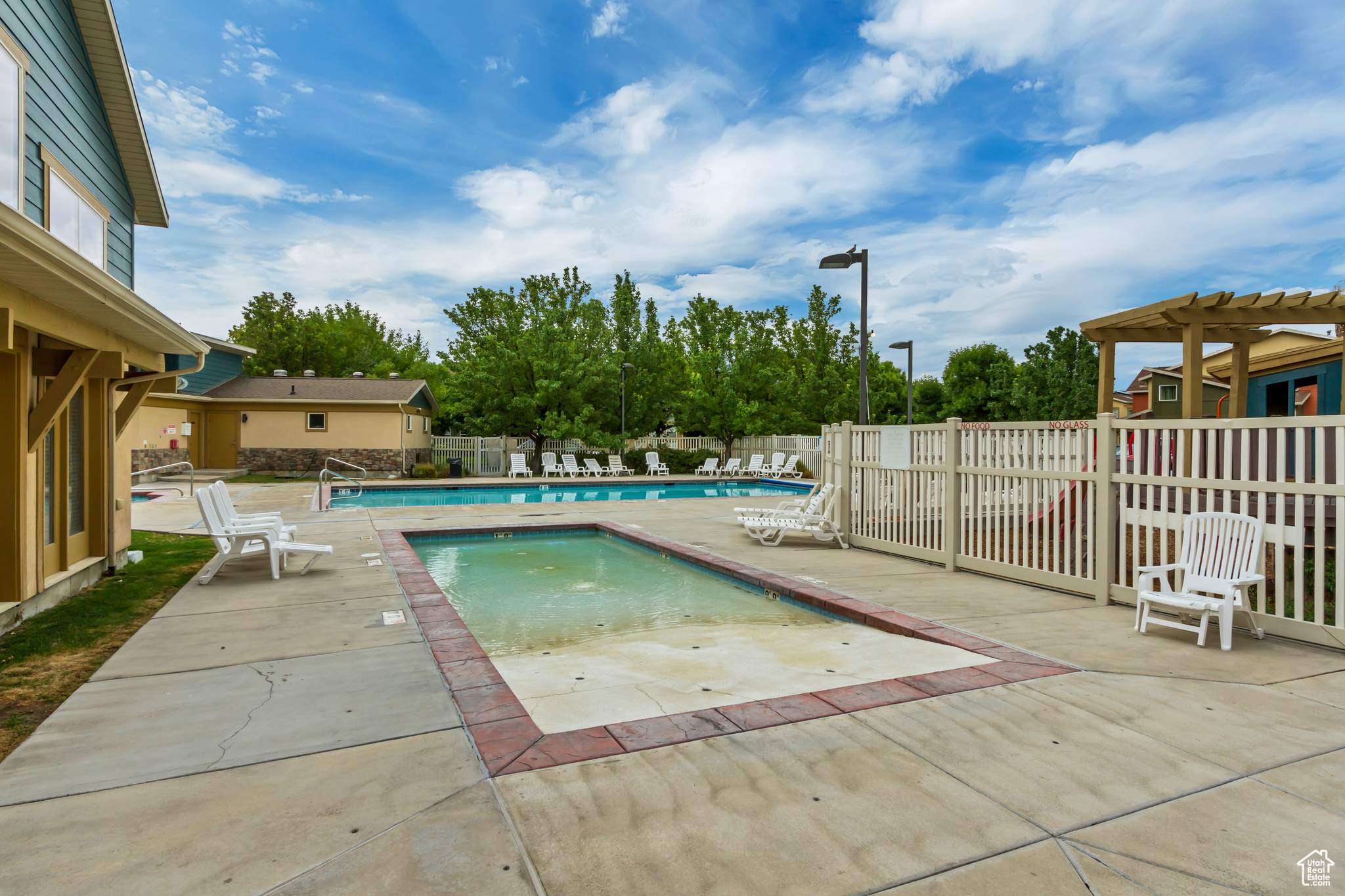 SUMMERLANE - Residential