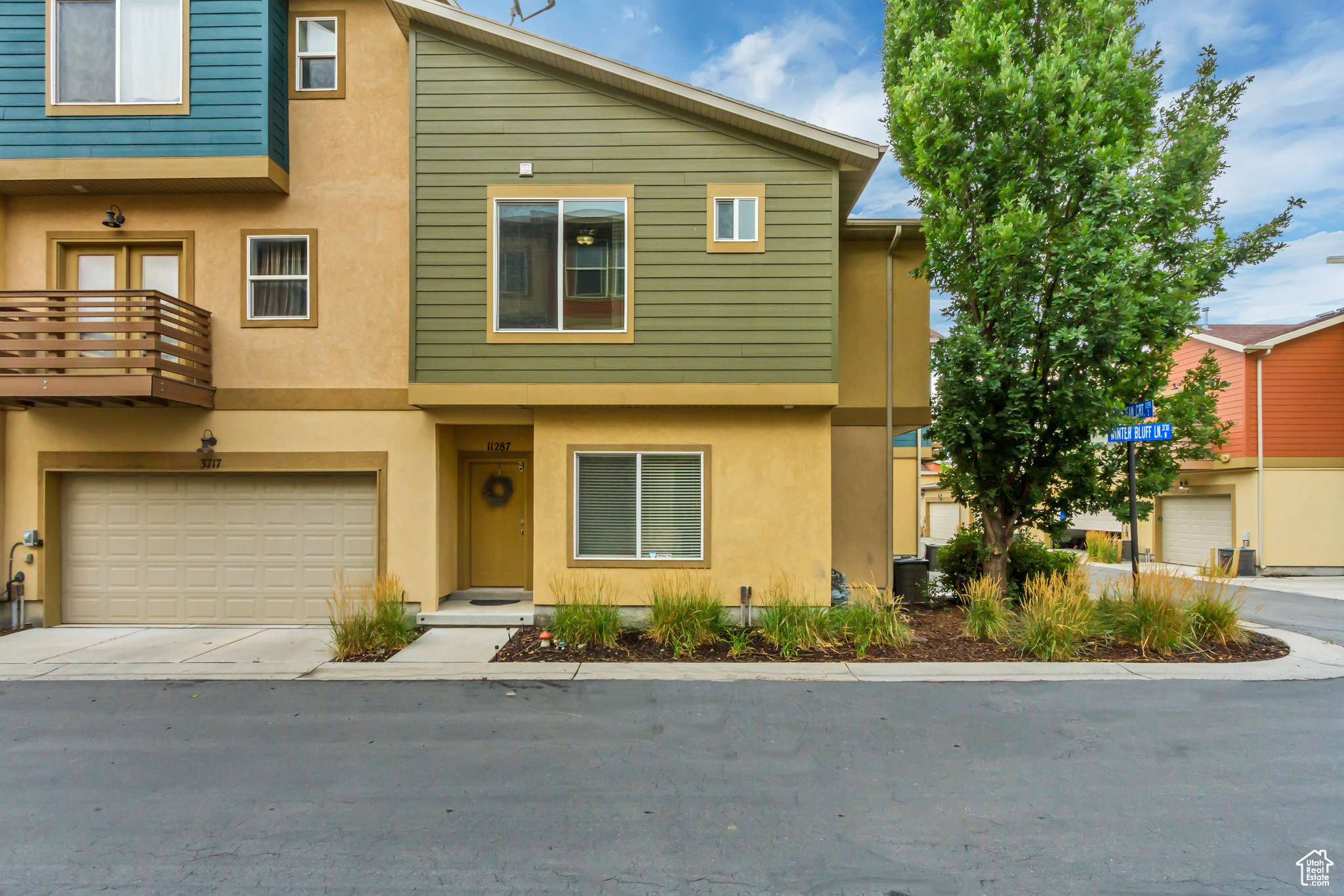 SUMMERLANE - Residential