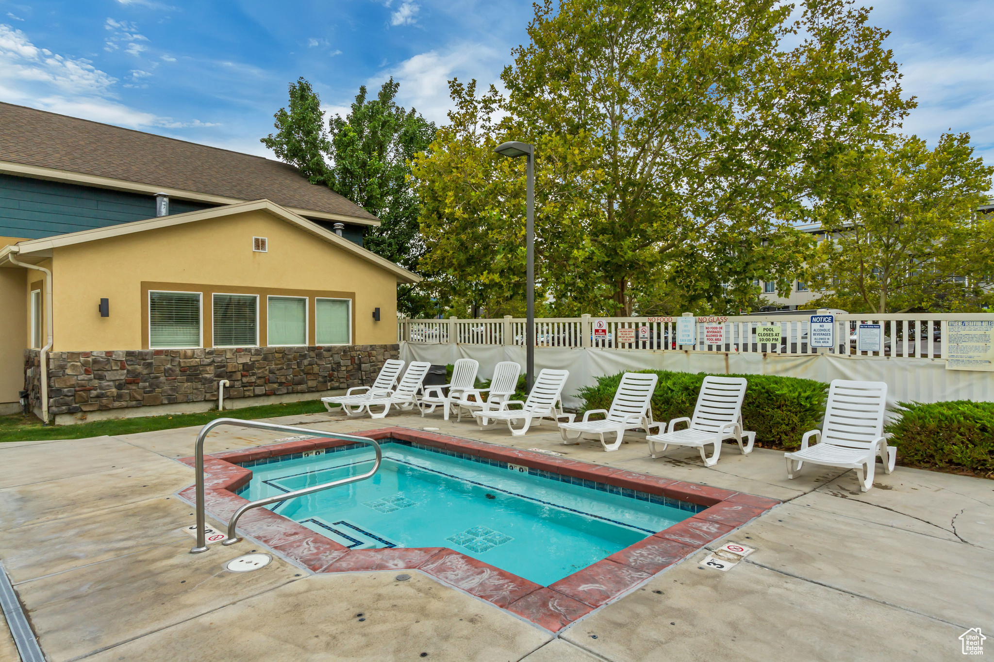 SUMMERLANE - Residential