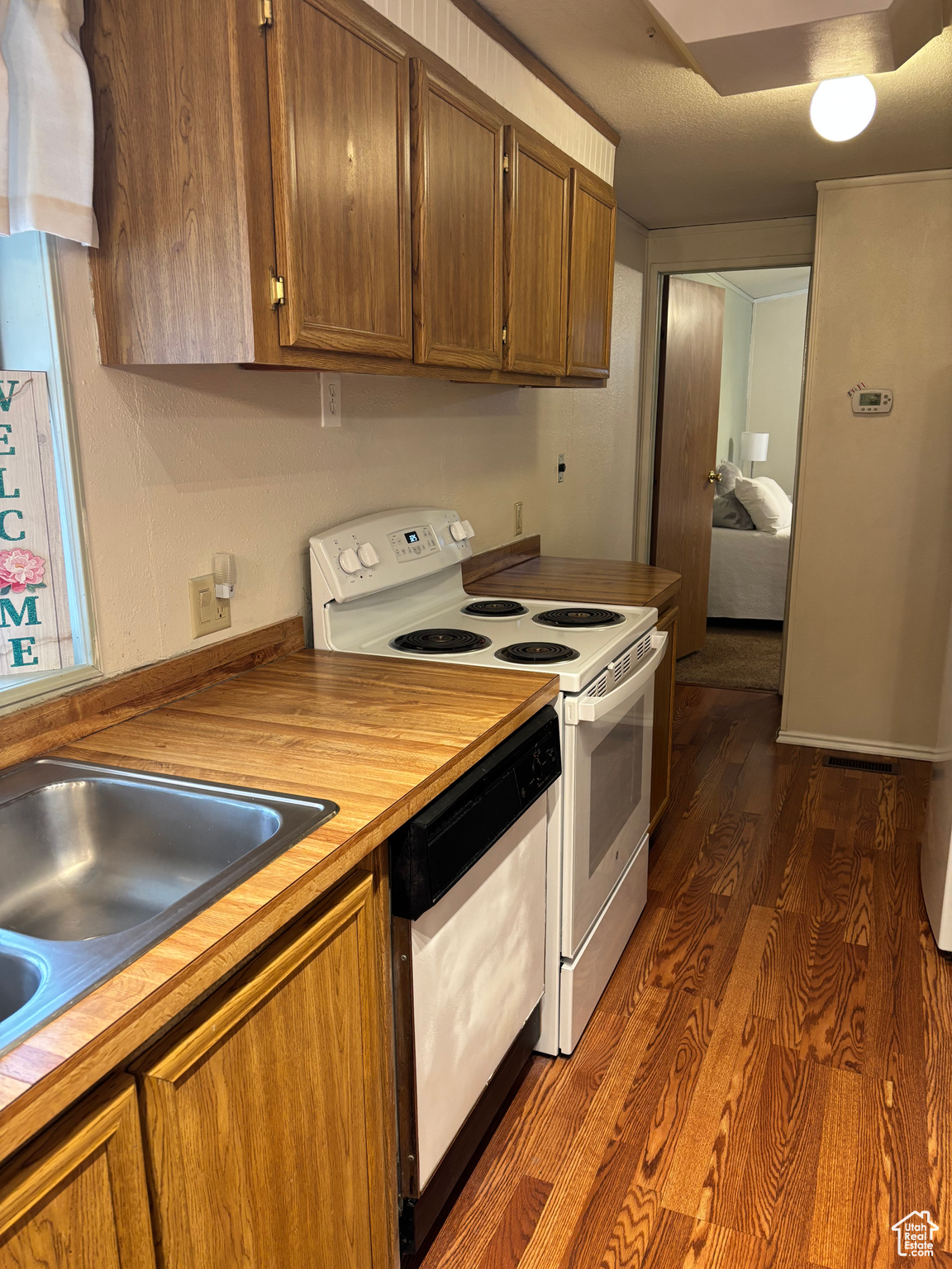 PARADISE PALMS - Residential
