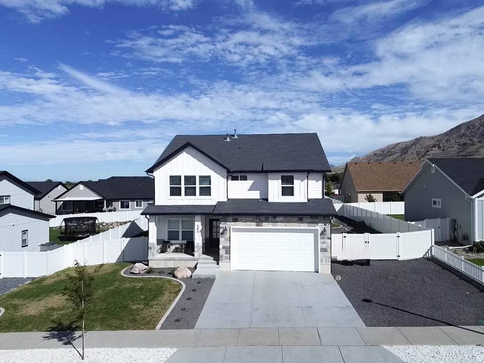Photo of 142 W 825 S, Willard, UT 84340 (MLS # 2186813)
