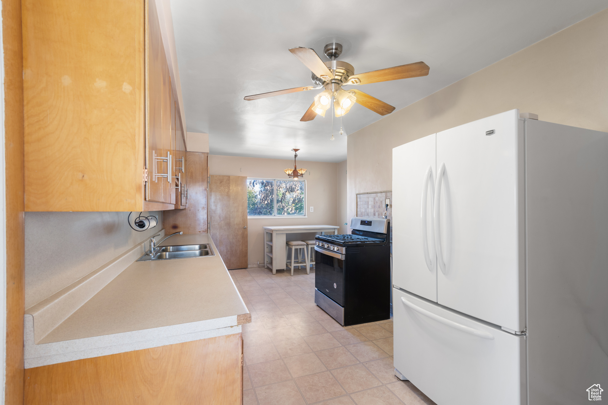 INTERNATIONAL SUB - Residential