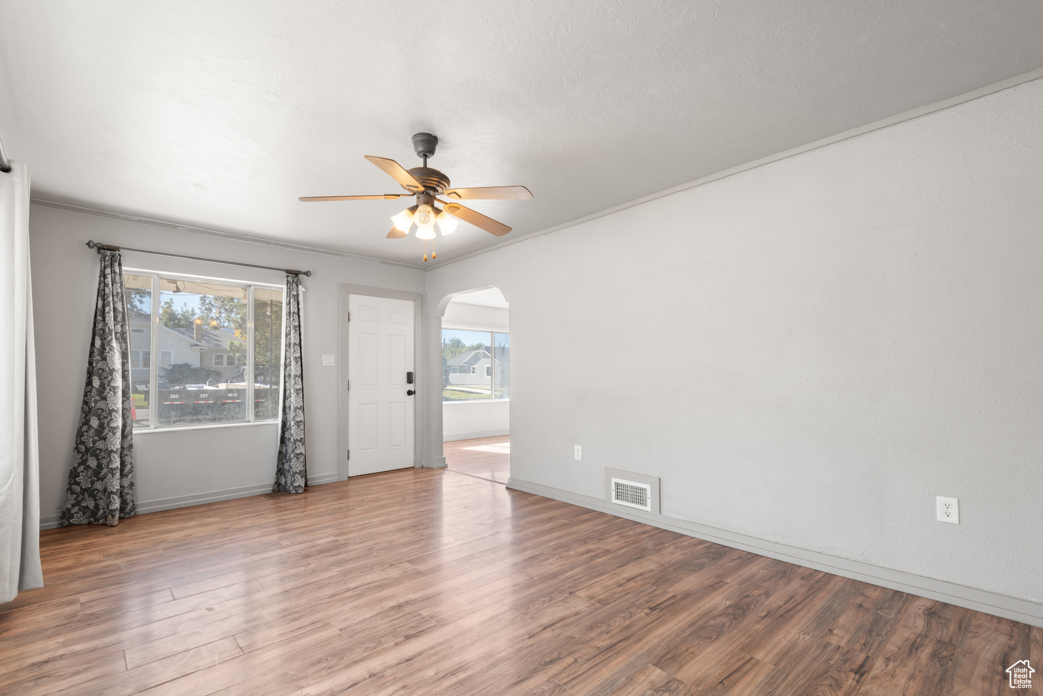 INTERNATIONAL SUB - Residential