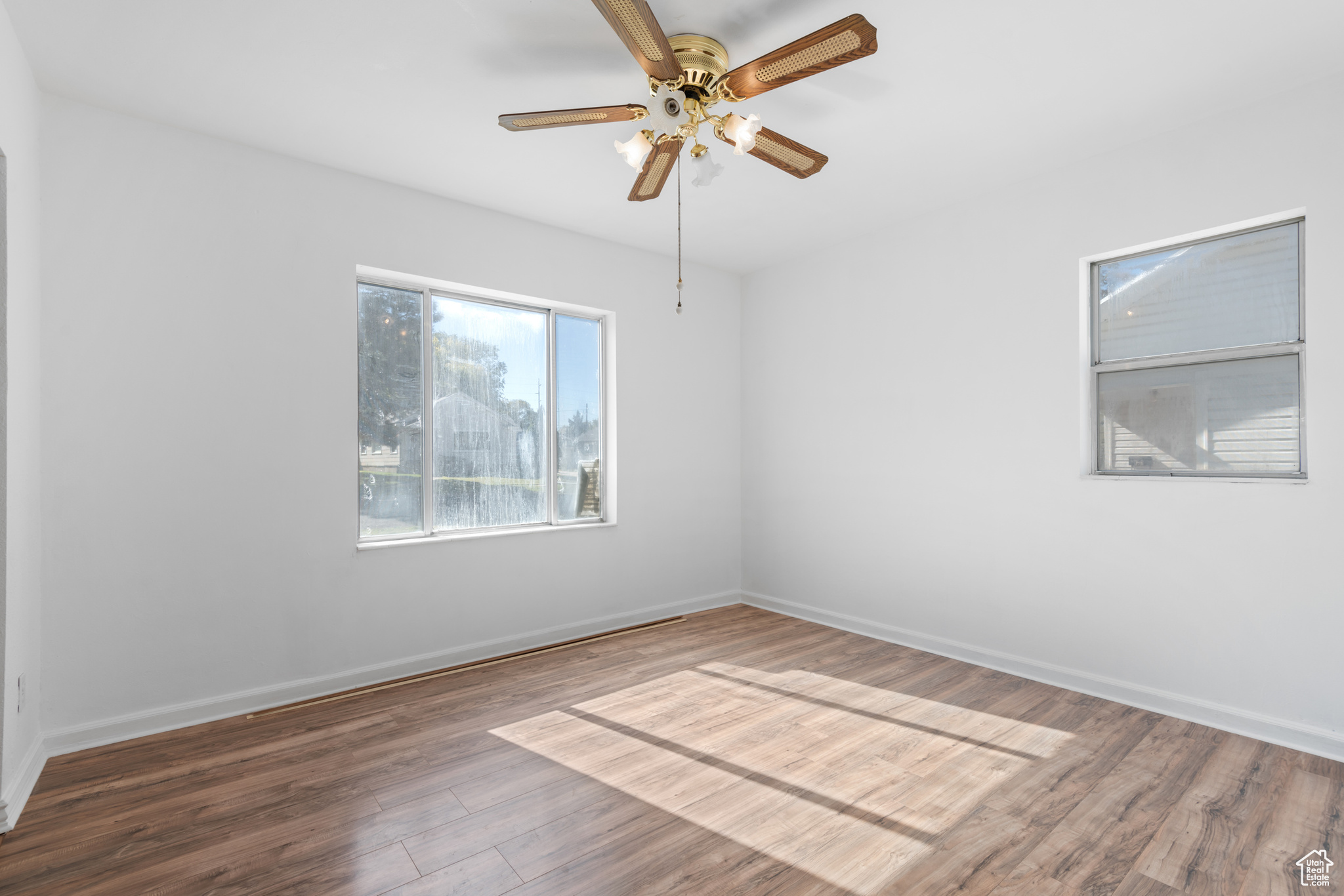 INTERNATIONAL SUB - Residential