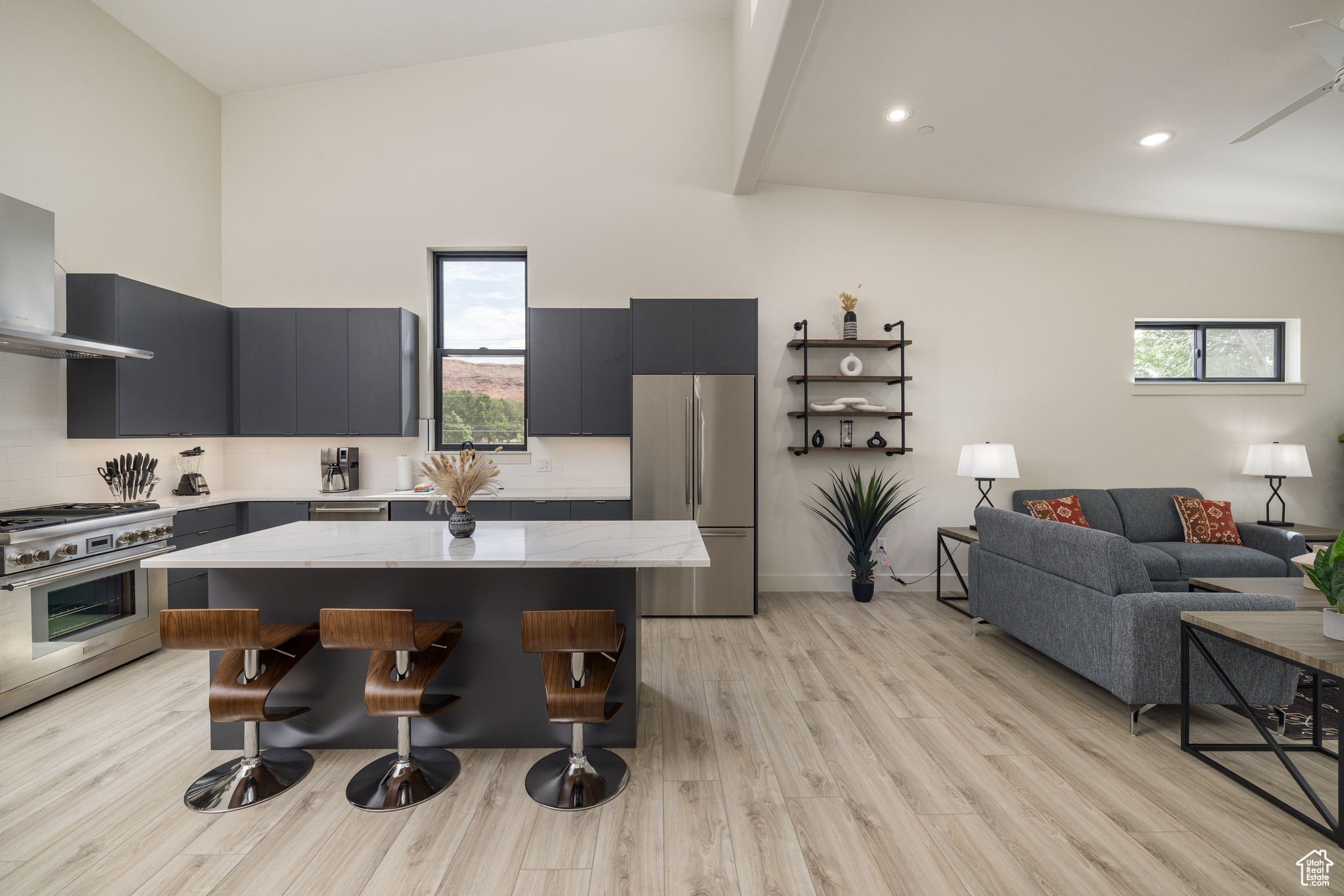 COTTONWOOD CONDOS - Residential