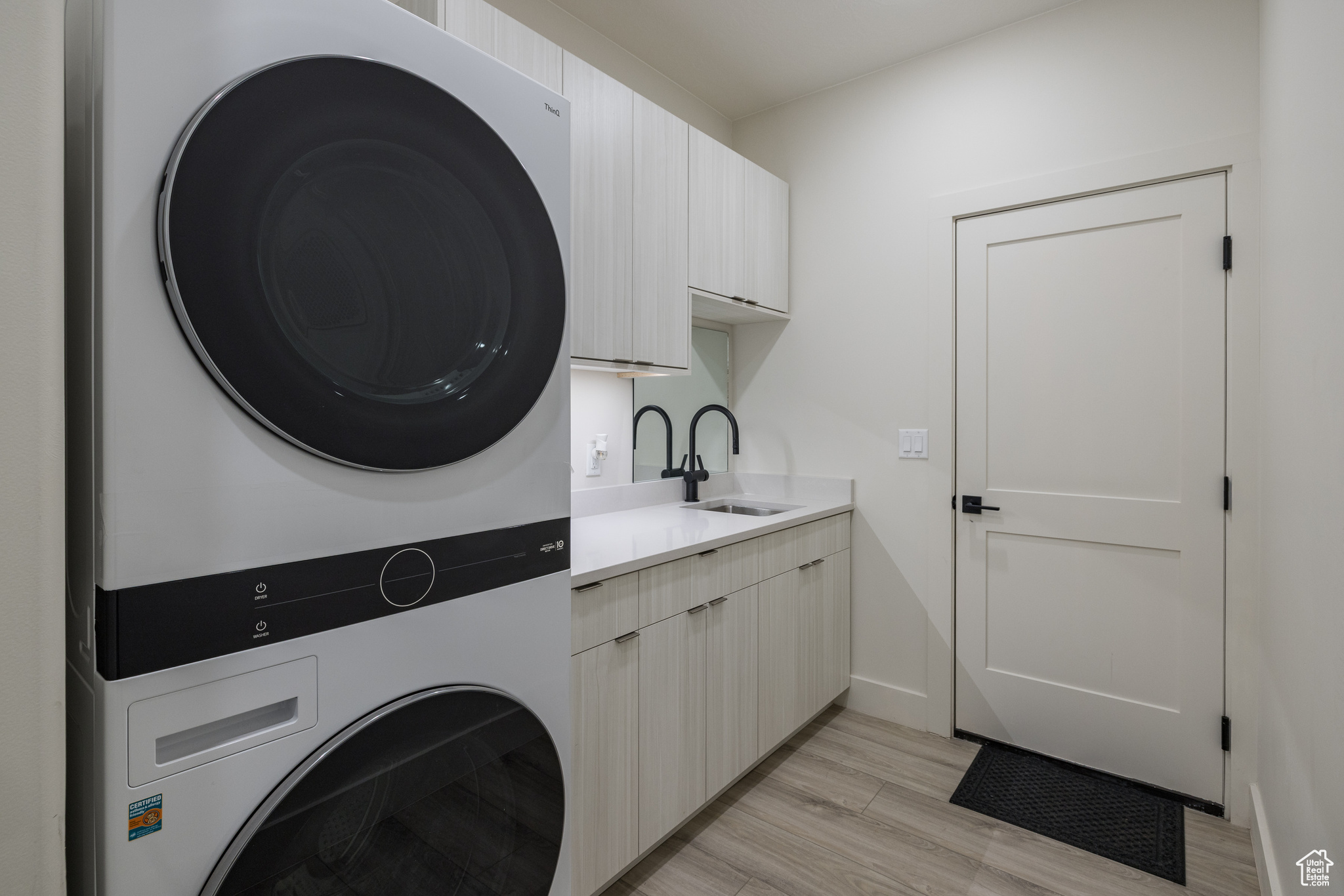 COTTONWOOD CONDOS - Residential