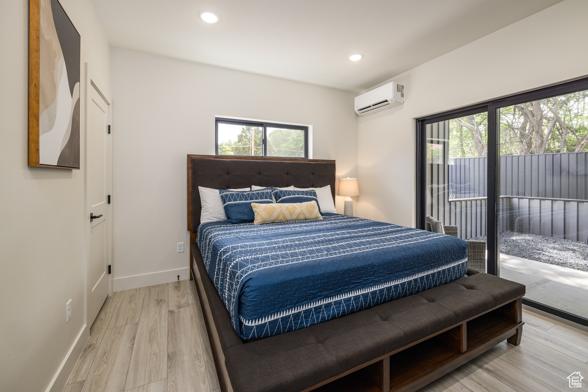 COTTONWOOD CONDOS - Residential