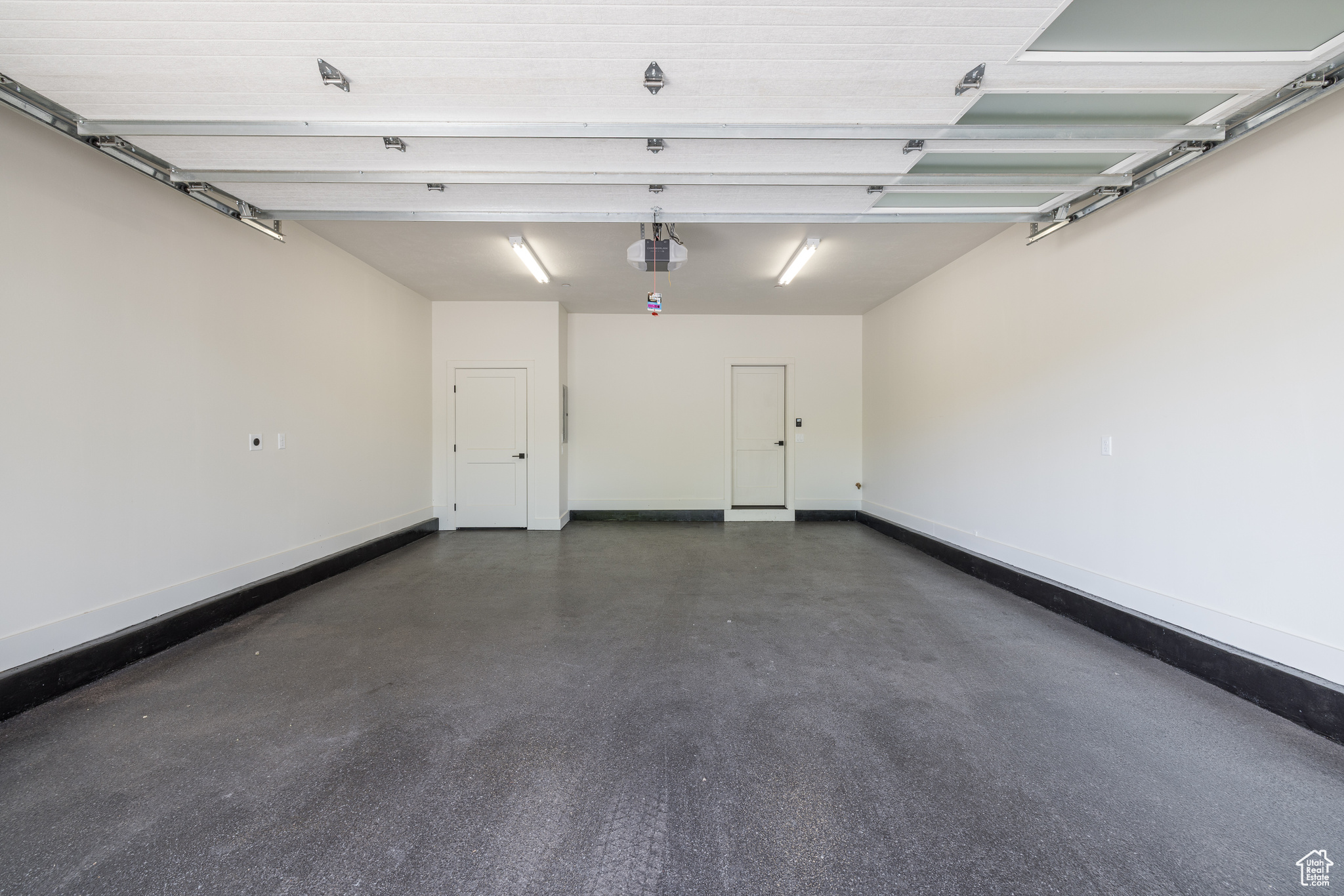 COTTONWOOD CONDOS - Residential