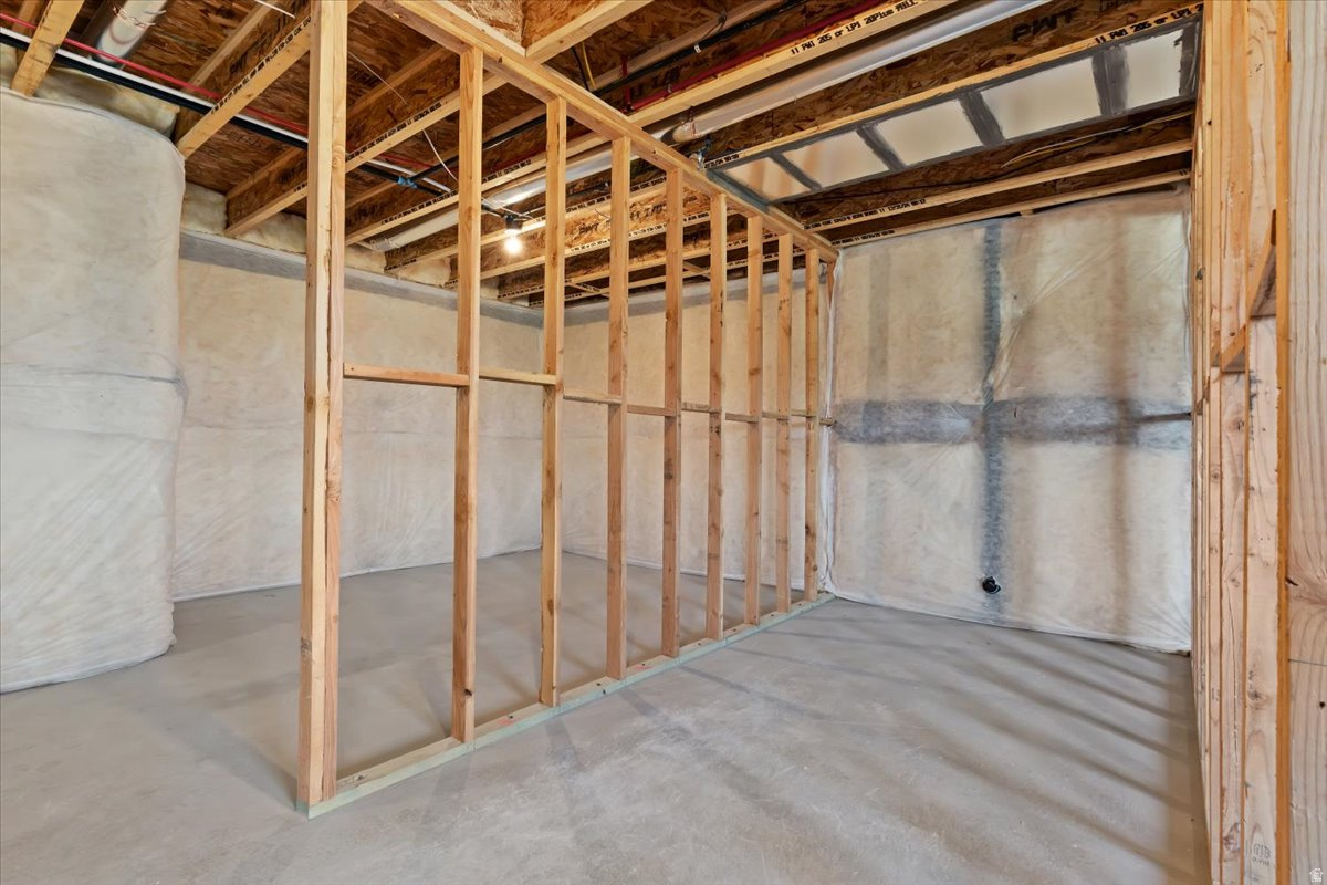 NORTHLAKE MEADOWS - Residential