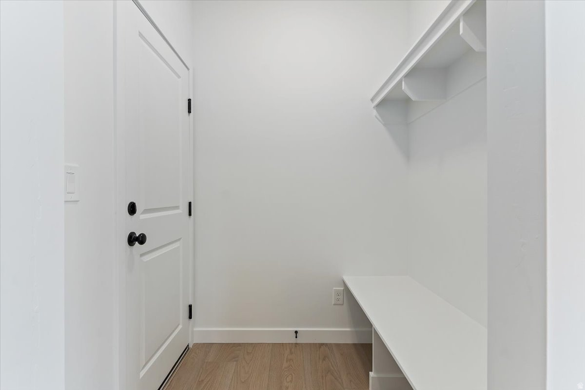 NORTHLAKE MEADOWS - Residential