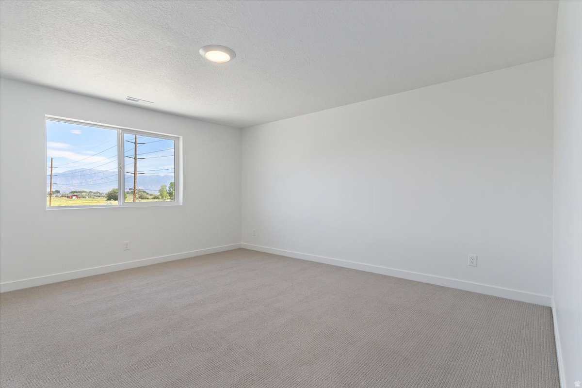 NORTHLAKE MEADOWS - Residential