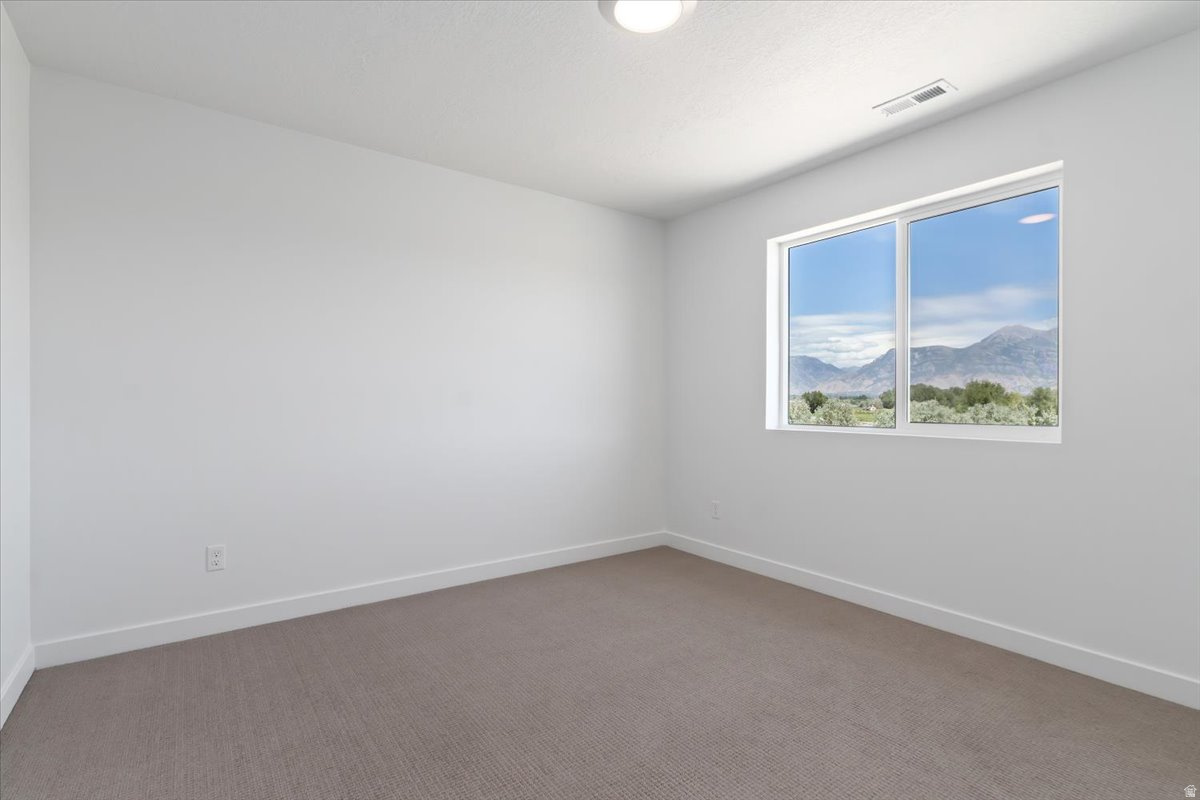 NORTHLAKE MEADOWS - Residential