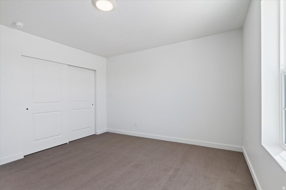 NORTHLAKE MEADOWS - Residential