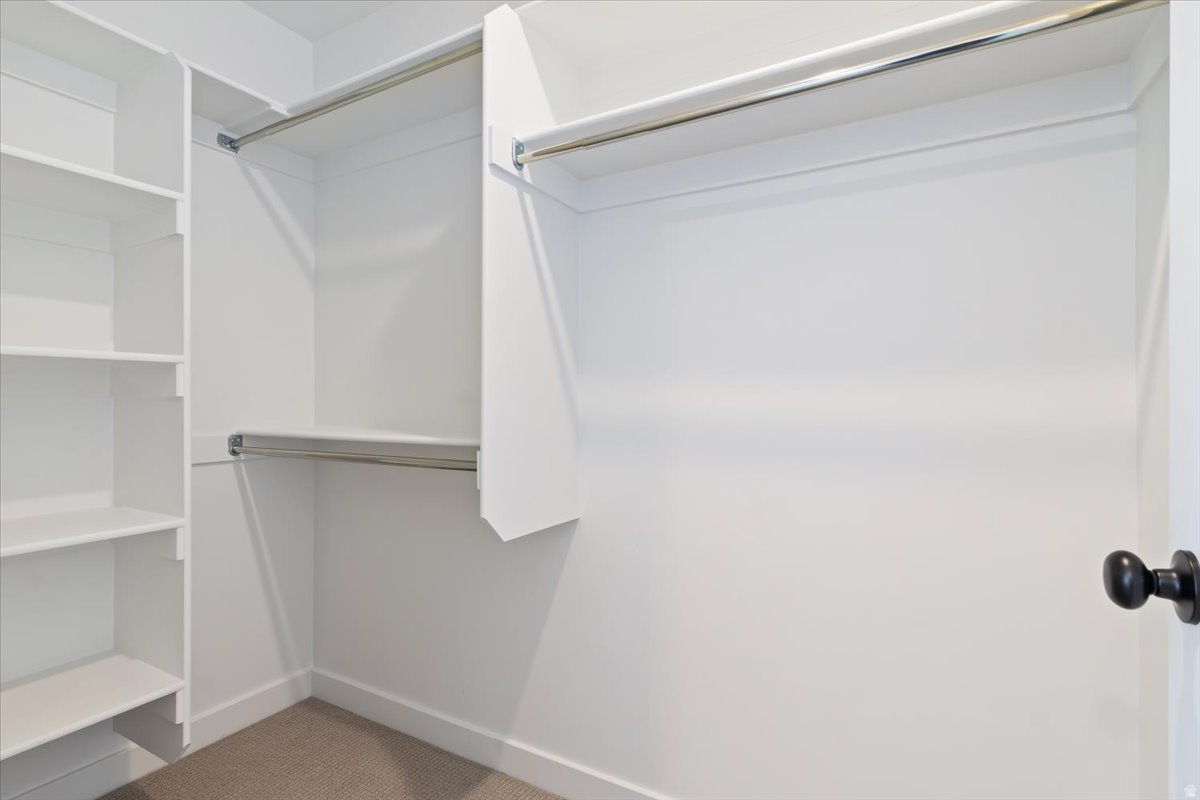 NORTHLAKE MEADOWS - Residential