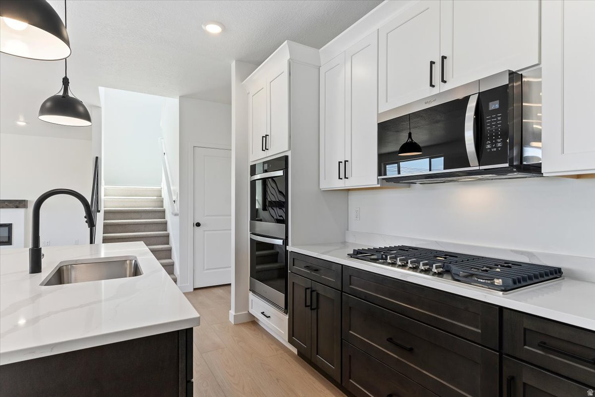 NORTHLAKE MEADOWS - Residential