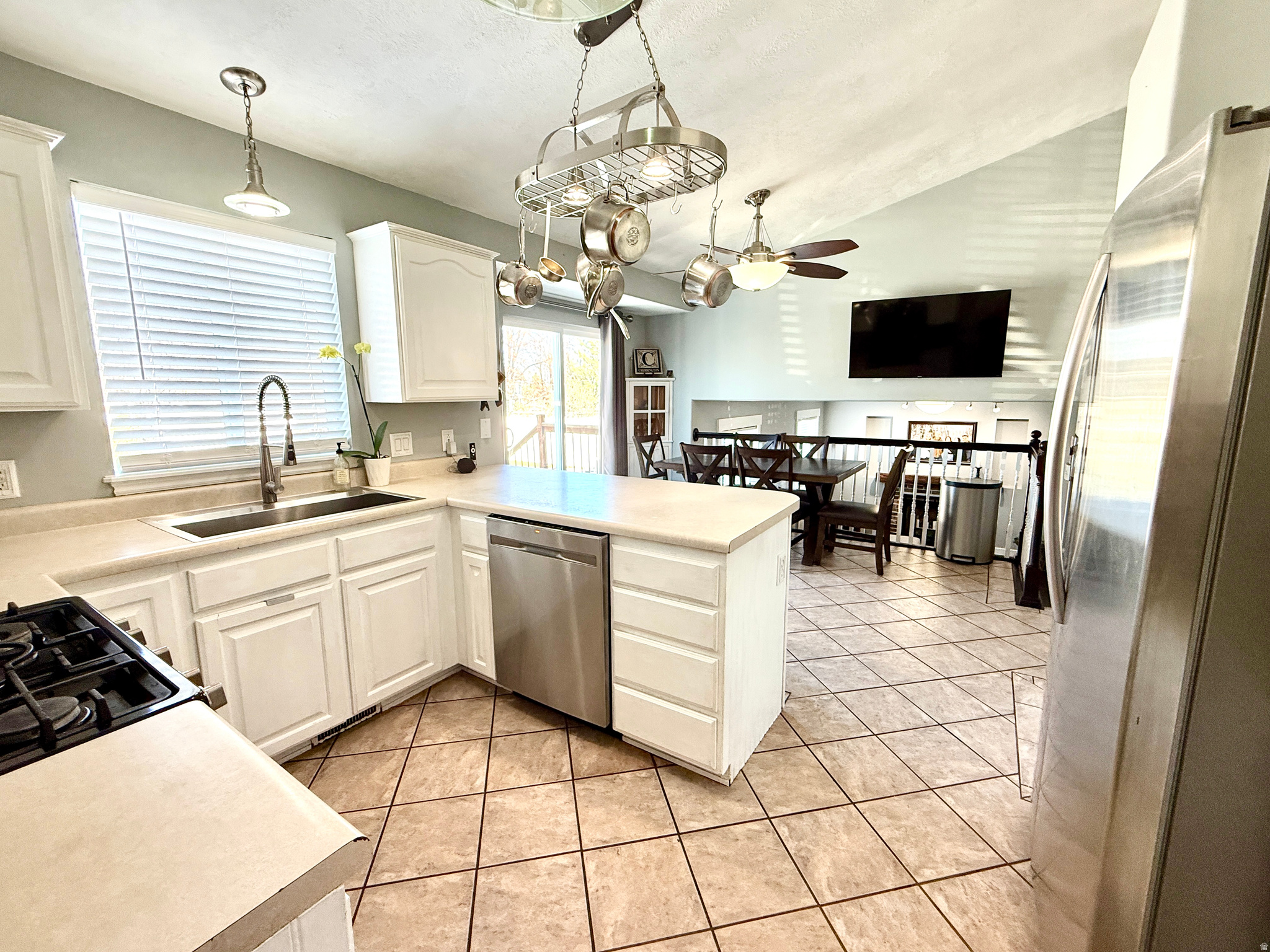 ROSE CREEK - Residential