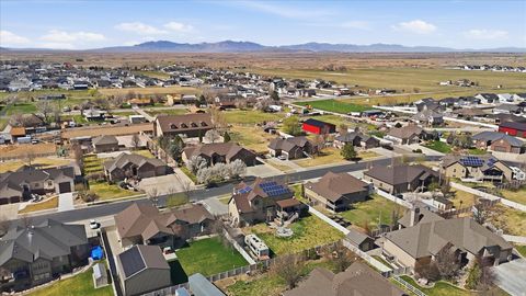 Tiny photo for 3694 S 4975 W, West Haven, UT 84401 (MLS # 2145011)