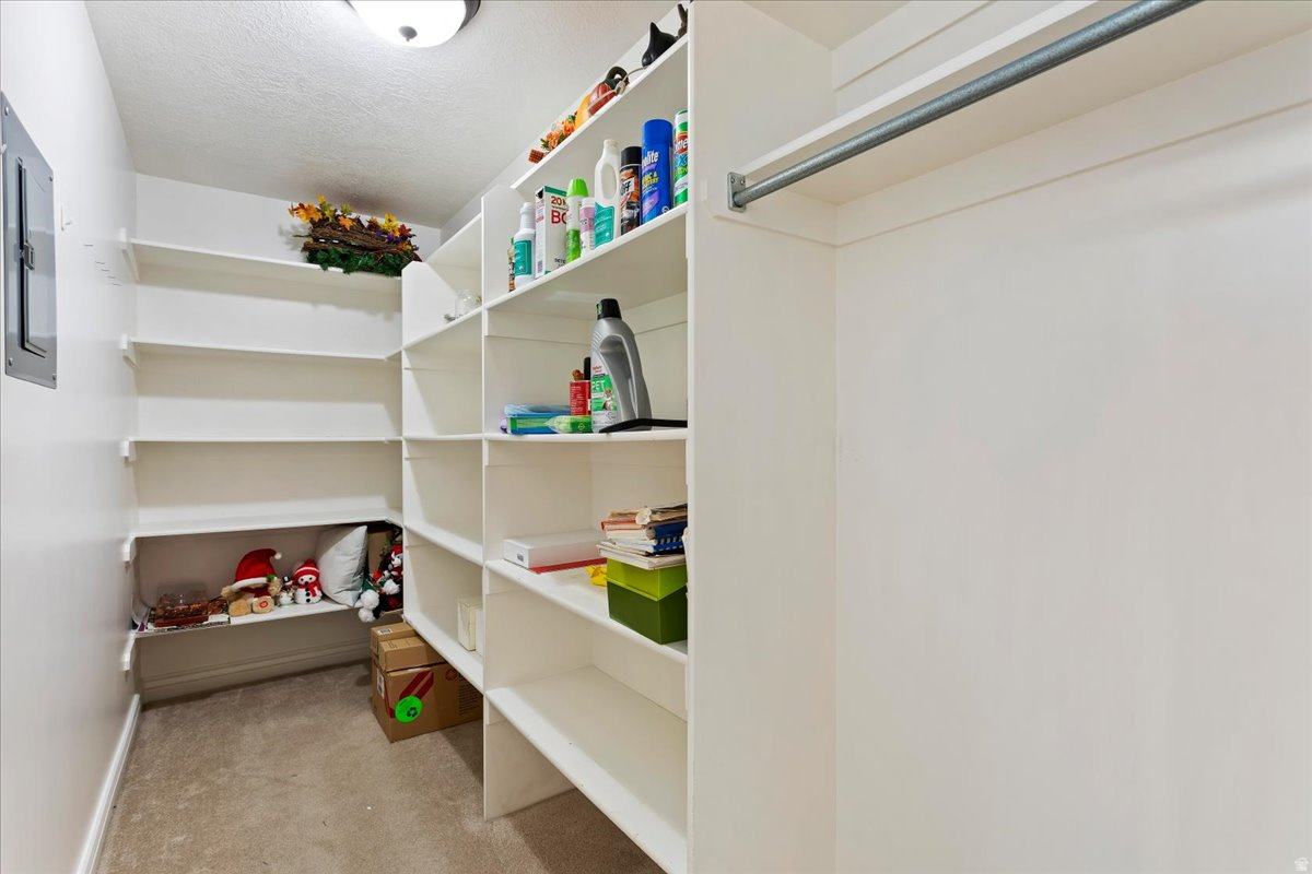 COTTAGES AT COLONIAL SPRINGS - Residential