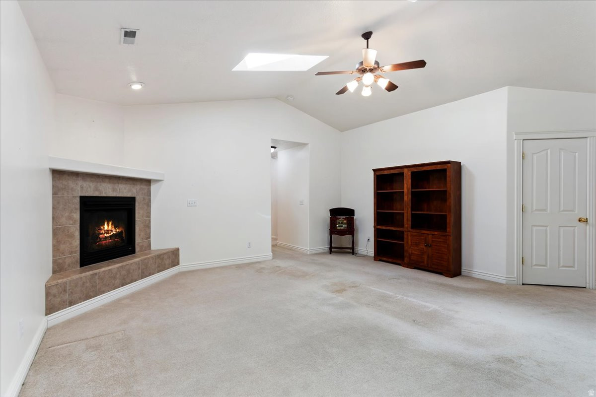 COTTAGES AT COLONIAL SPRINGS - Residential